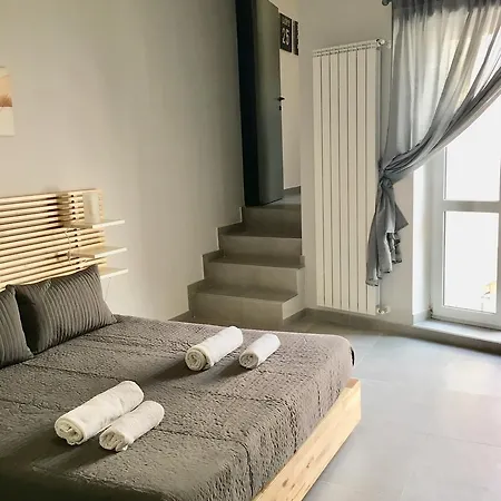 Centro Bed and Breakfast Έννα