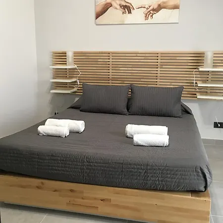 Centro Bed and Breakfast 3*