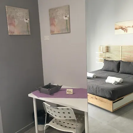 Alojamento de Acomodação e Pequeno-almoço Centro 3*