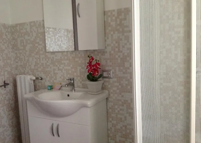 Centro فندق مبيت وإفطار إينّا